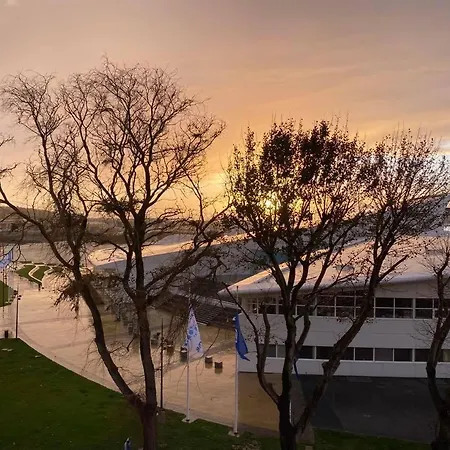 En Face De Nausicaa Et De La Μπουλόν-Σιρ-Μερ